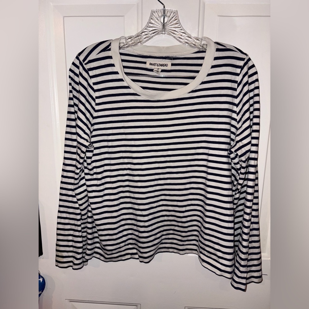 Nautica Women's Black and White Striped Long Sleeve Tee